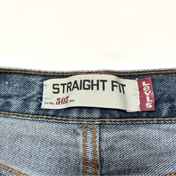 Levi’s Custom Distressed Cotton Cut Off Denim Jean Shorts, Size Medium - Picture 9 of 11